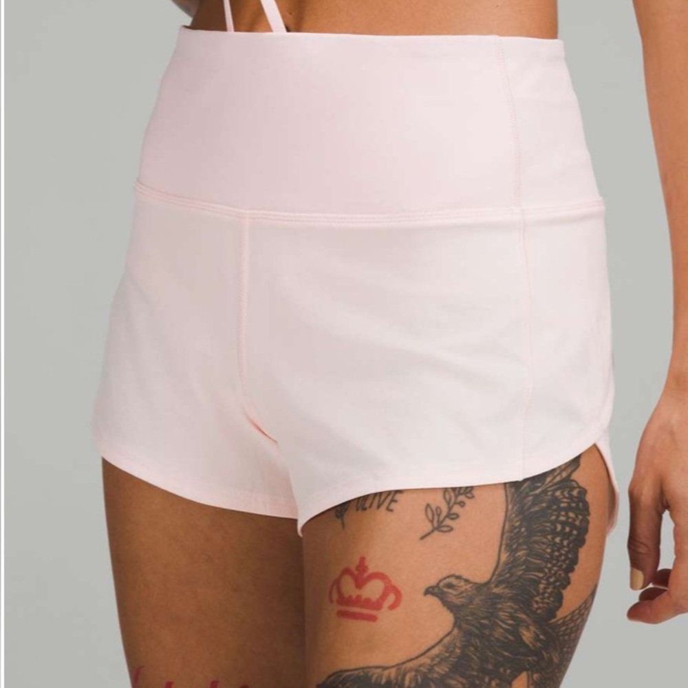 Lululemon Speed Up High-Rise Lined Short 2.5"
Strawberry Milkshake